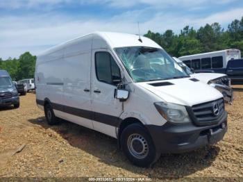  Salvage Mercedes-Benz Sprinter 2500