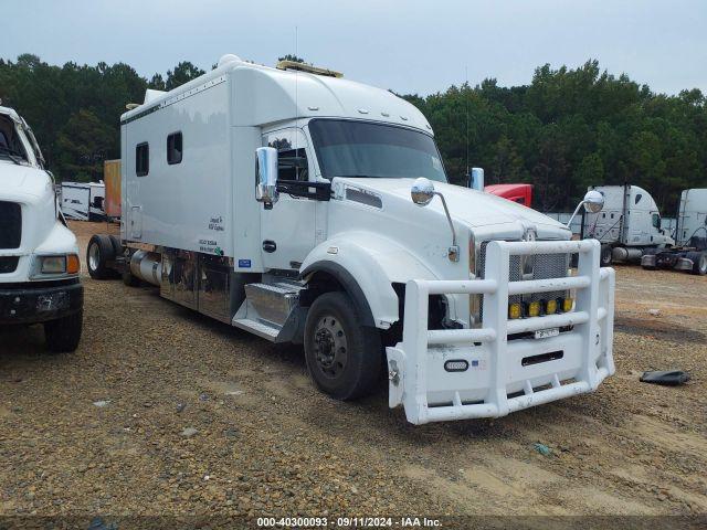  Salvage Kenworth T880