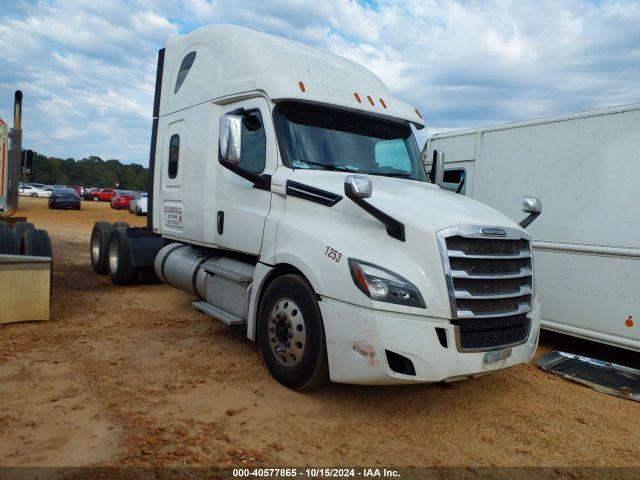  Salvage Freightliner New Cascadia 126