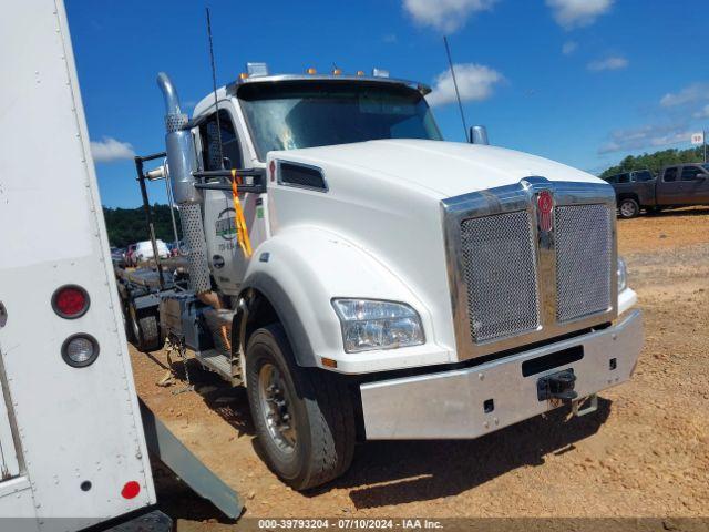  Salvage Kenworth T880