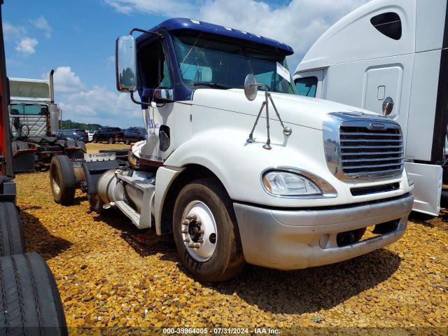  Salvage Freightliner Columbia