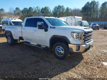  Salvage General Motors Sierra 3500HD