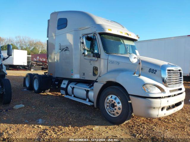  Salvage Freightliner Columbia