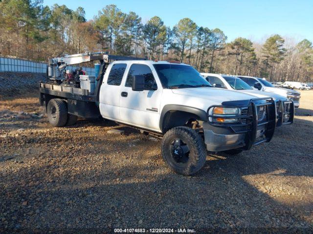  Salvage General Motors Sierra 3500 Chassis