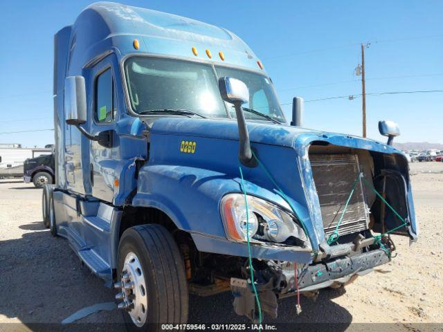  Salvage Freightliner Cascadia 125