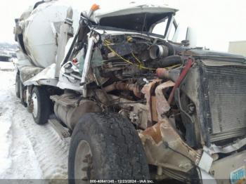  Salvage Kenworth W900