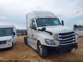  Salvage Freightliner New Cascadia 126
