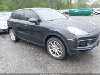  Salvage Porsche Cayenne