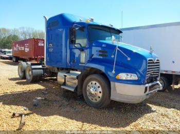  Salvage Mack Cxu613