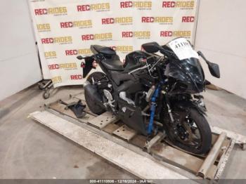  Salvage Yamaha Yzfr3
