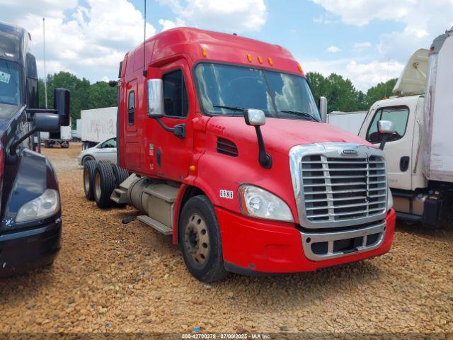  Salvage Freightliner Cascadia 113