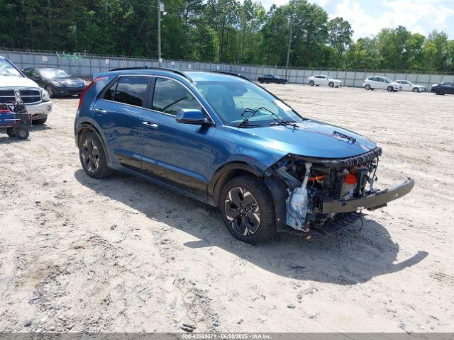  Salvage Kia Niro