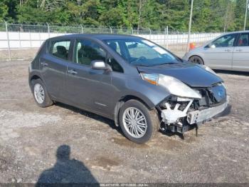 Salvage Nissan LEAF