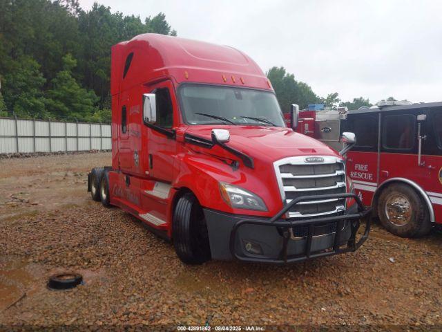  Salvage Freightliner New Cascadia 126
