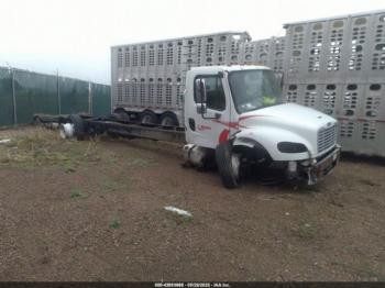  Salvage Freightliner M2 106