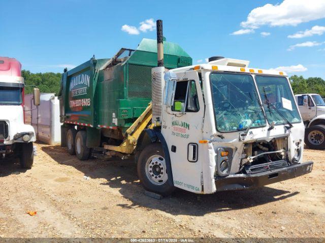  Salvage Mack Leu613