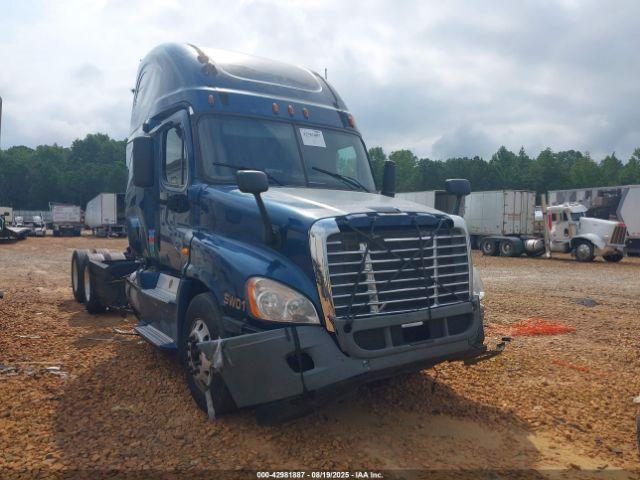  Salvage Freightliner Cascadia 125