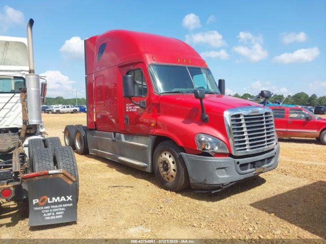  Salvage Freightliner Cascadia 125
