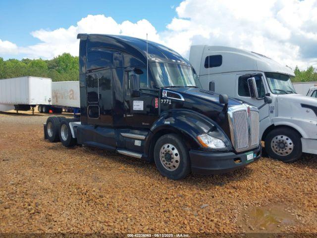  Salvage Kenworth T680