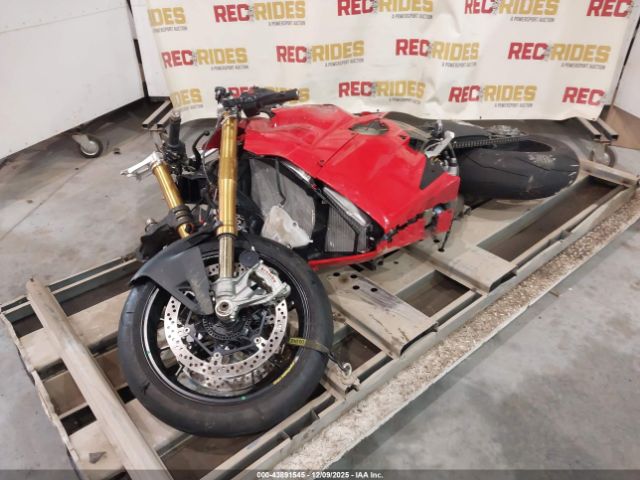 Ducati Panigale V4s Image 8