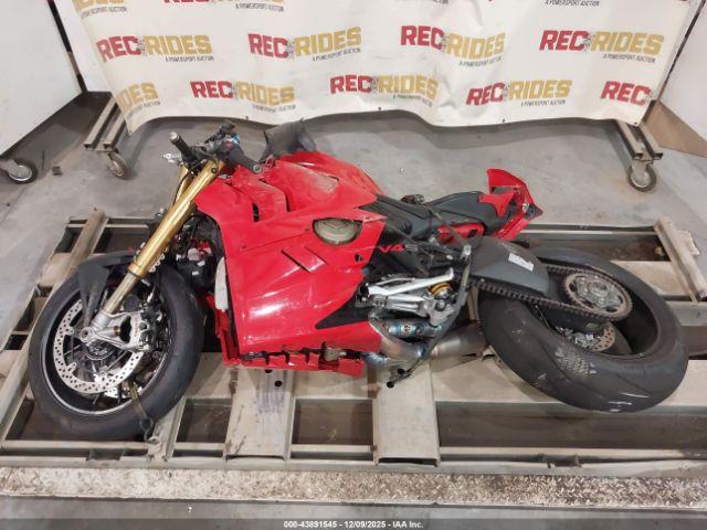 Ducati Panigale V4s Image 4