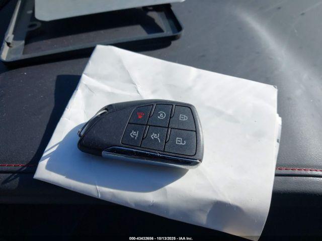 Chevrolet Tahoe 4wd Rst Image 8