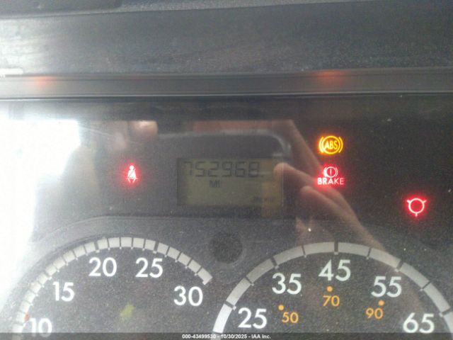 Freightliner Cascadia 125 Image 2