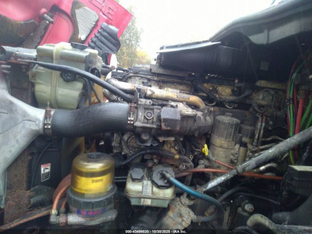 Freightliner Cascadia 125 Image 3