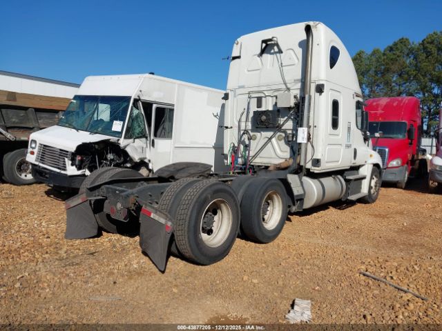 Freightliner Cascadia 125 Image 14
