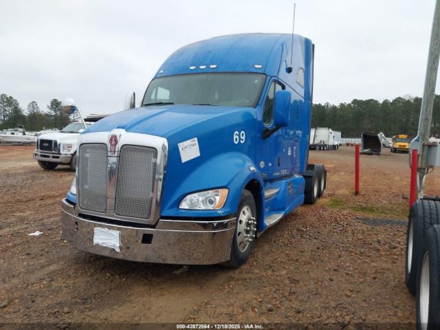 Kenworth Construction T700 Image 3