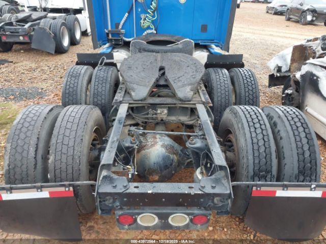 Kenworth Construction T700 Image 8