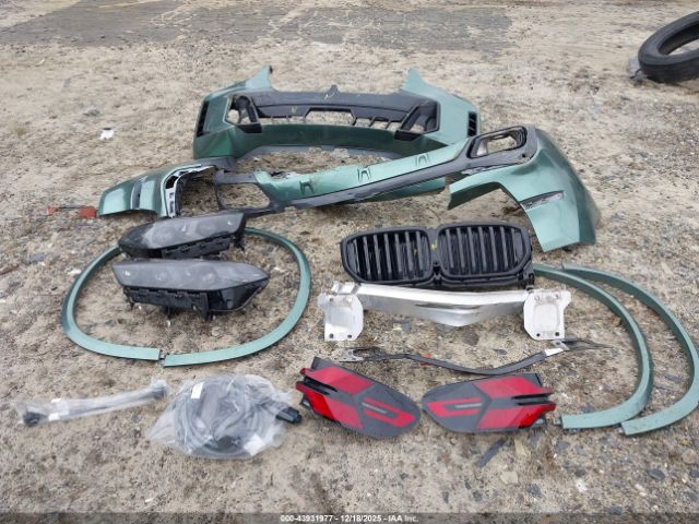 BMW X Series Xdrive50e Image 13